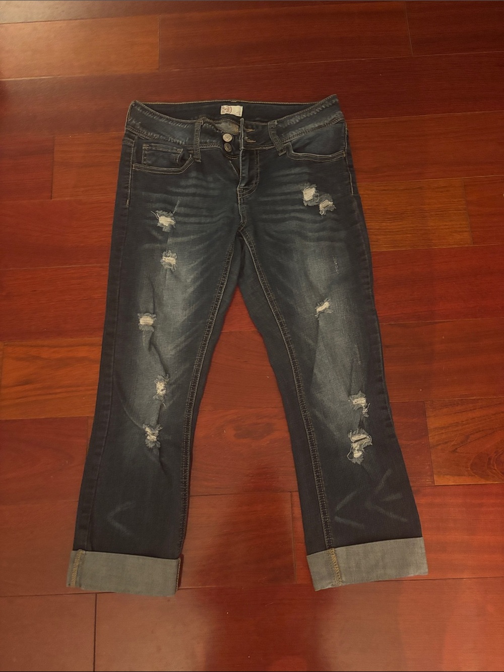 SO Women's Dark Wash capri length Jeans